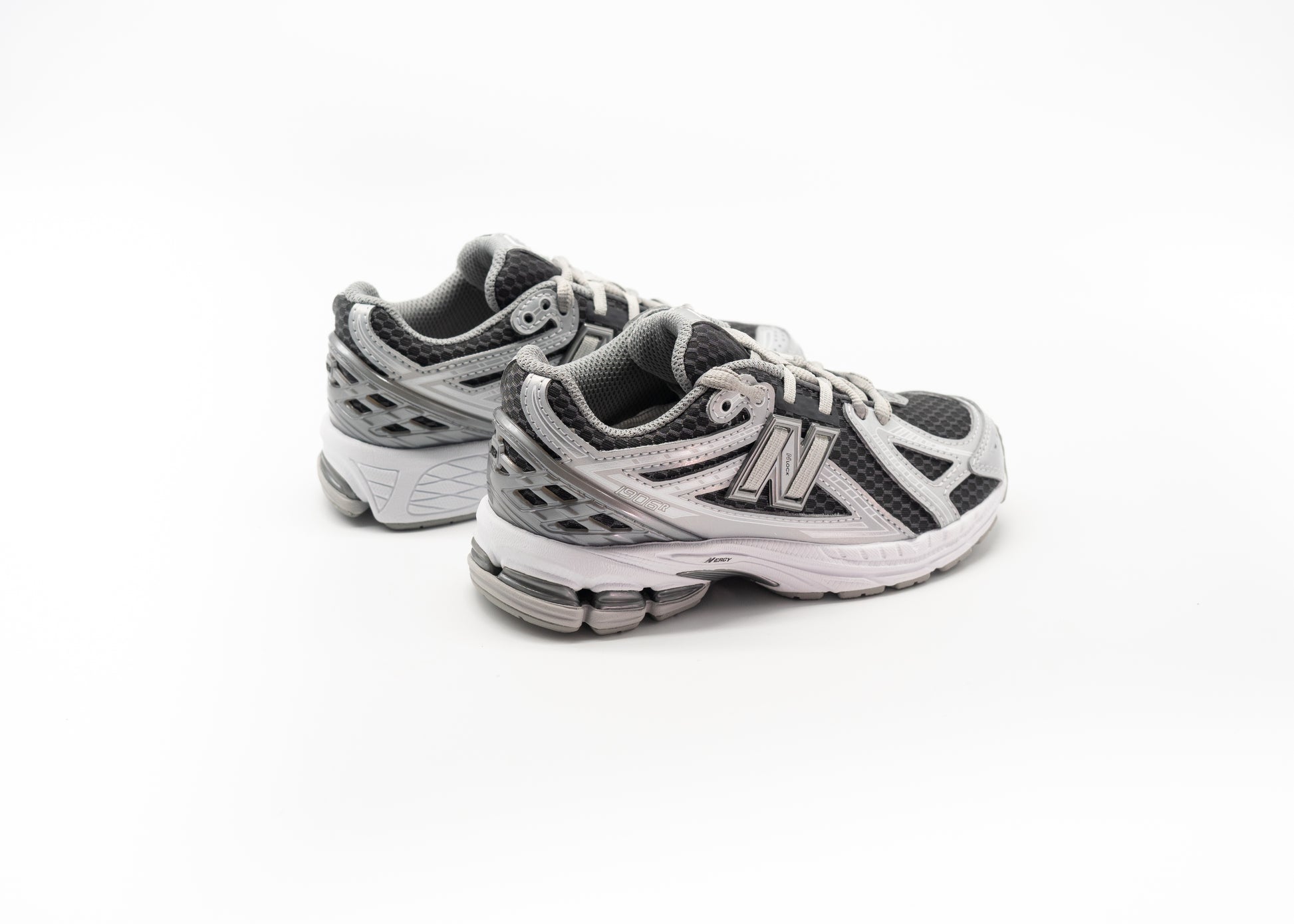 NEW BALANCE - NEW BALANCE 1906 GREY