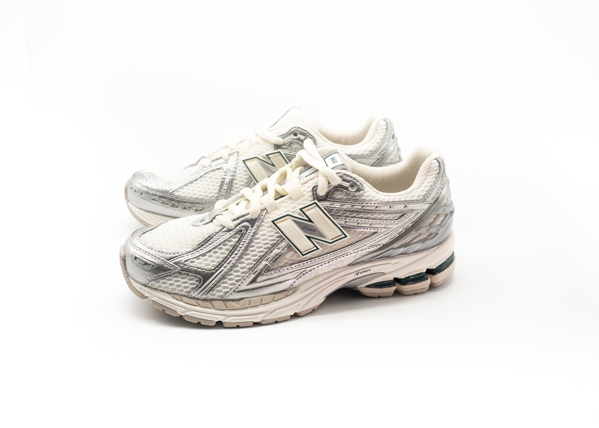 NEW BALANCE - NEW BALANCE 1906R SILVER METALLIC SEA SALT E NEW SPRUCE