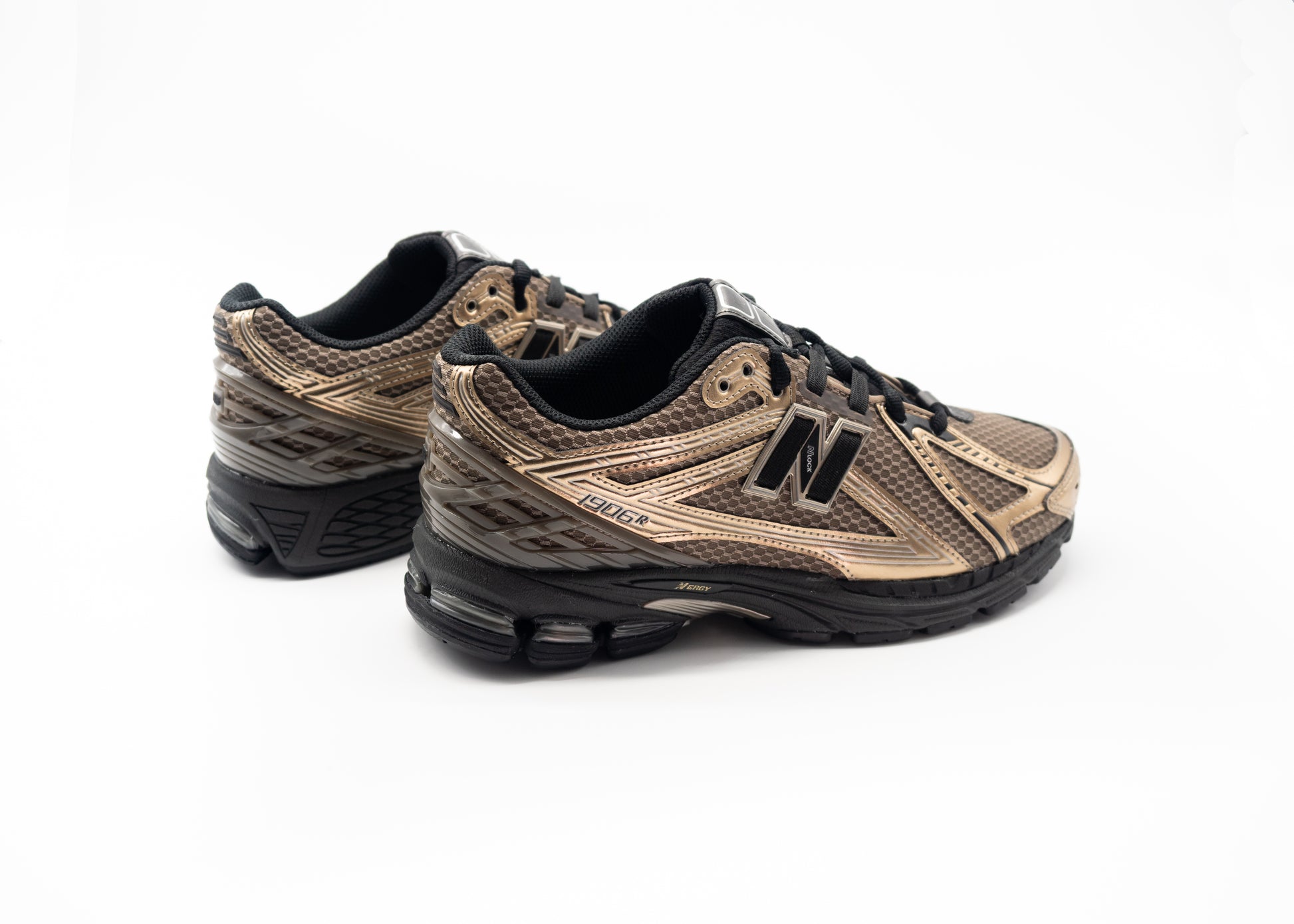 NEW BALANCE - NEW BALANCE 1906R MUSHROOM CON BLACK E BLACK METALLIC