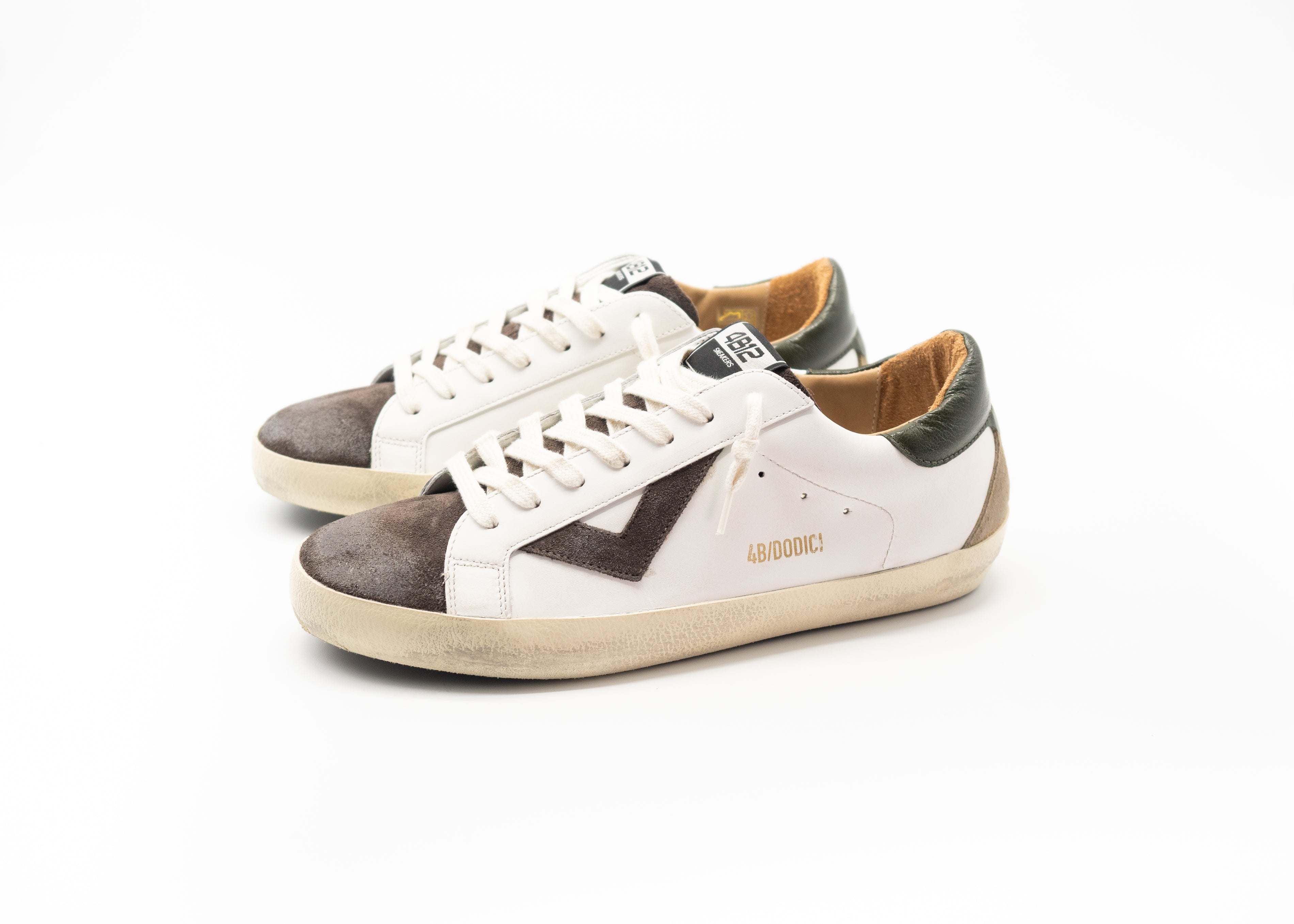 4B12 - SUPRIME EBONY GREEN