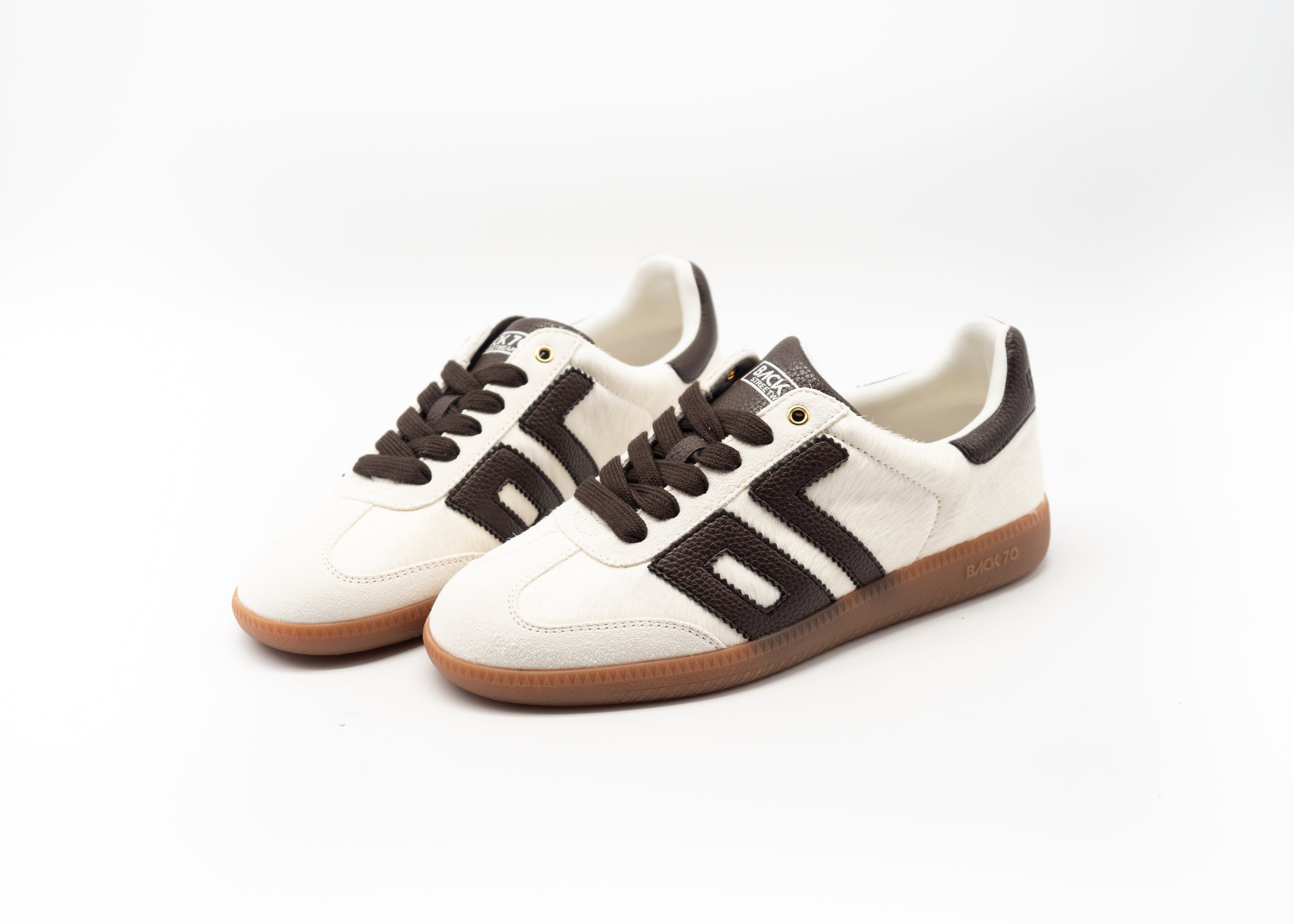 BACK70 - CLOUD WHITE FUR TONGUE COFFEE