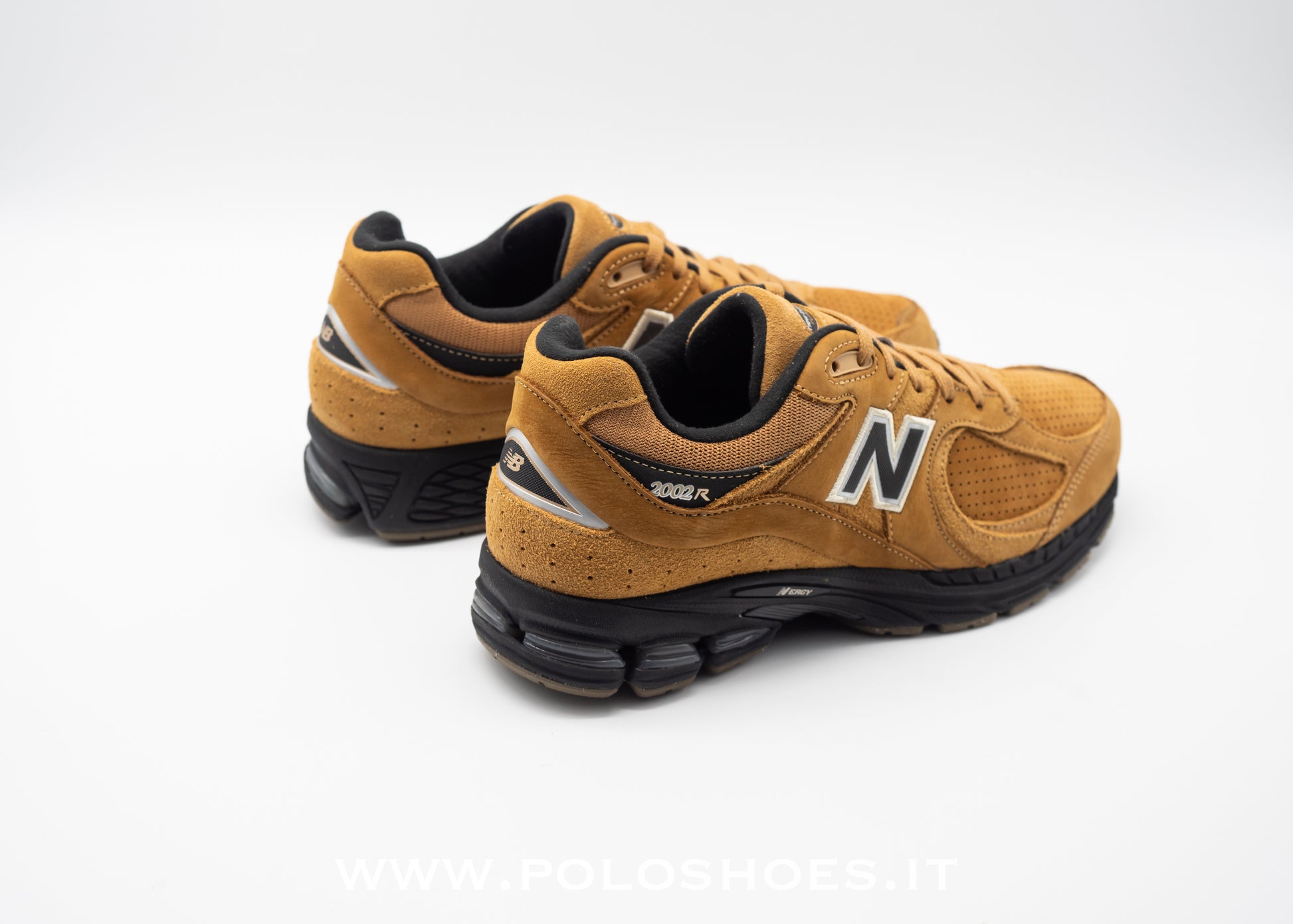 NEW BALANCE - NEW BALANCE 2002R