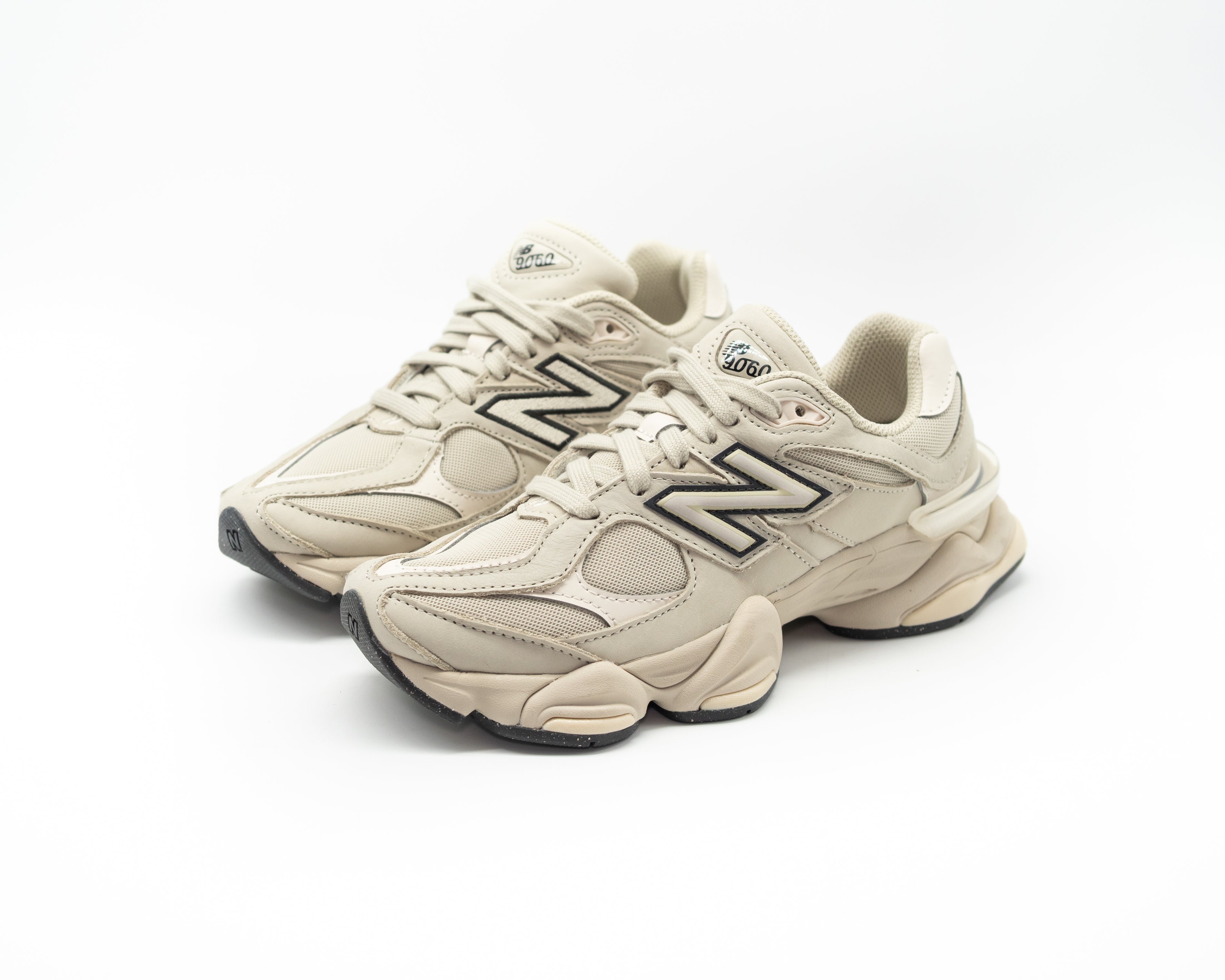 NEW BALANCE - NEW BALANCE 9060 SHIPYARD CON LINEN