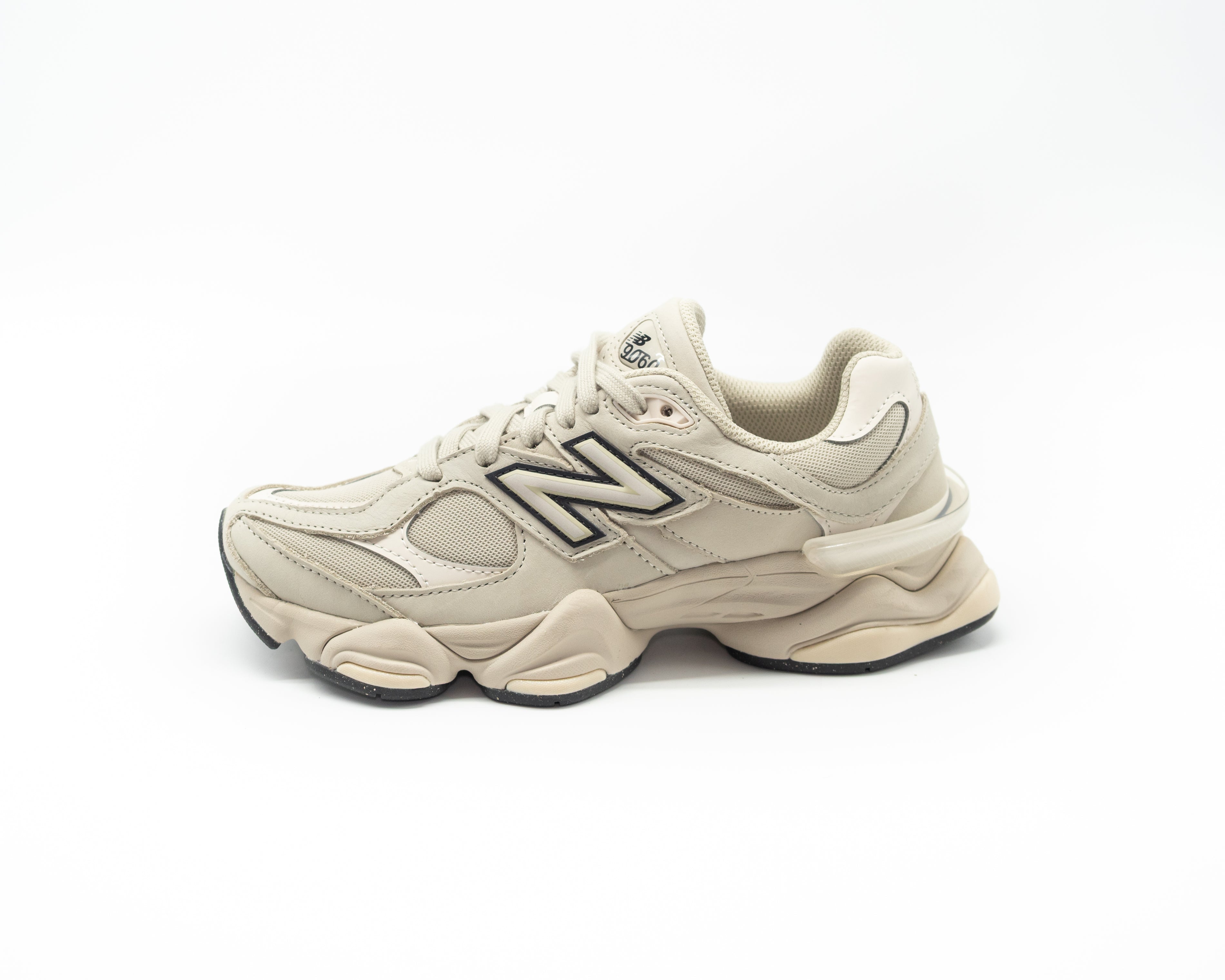 NEW BALANCE - NEW BALANCE 9060 SHIPYARD CON LINEN