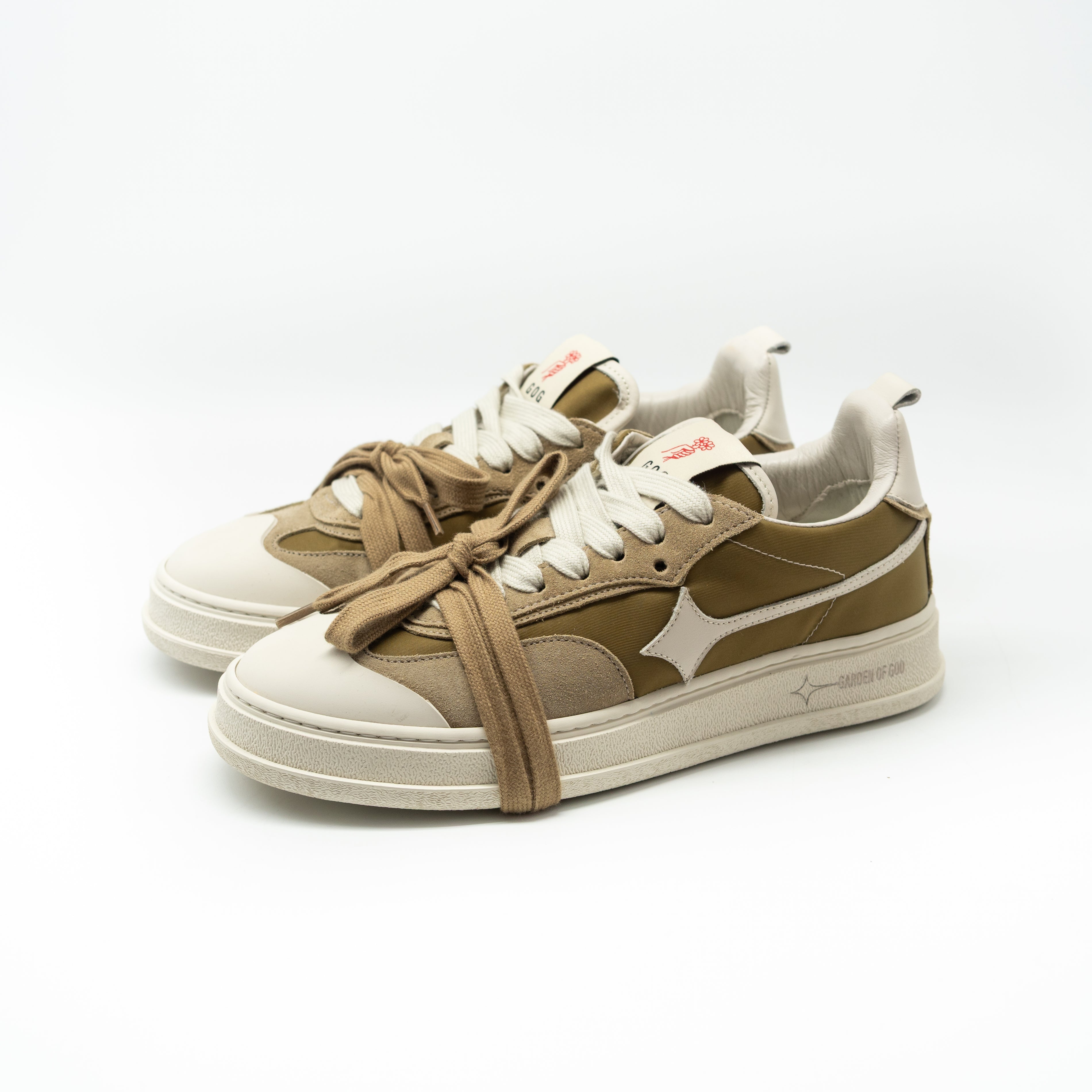 GARDEN OF GOD - APPLE NYLON TAUPE