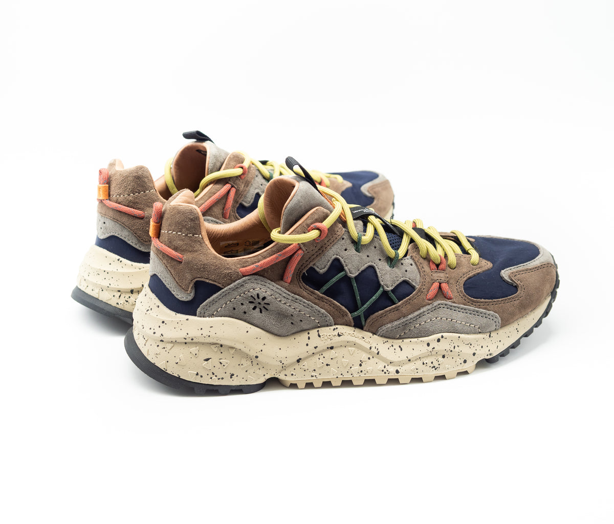 FLOWER MOUNTAIN - YAMABUSHI BROWN BLACK MUD