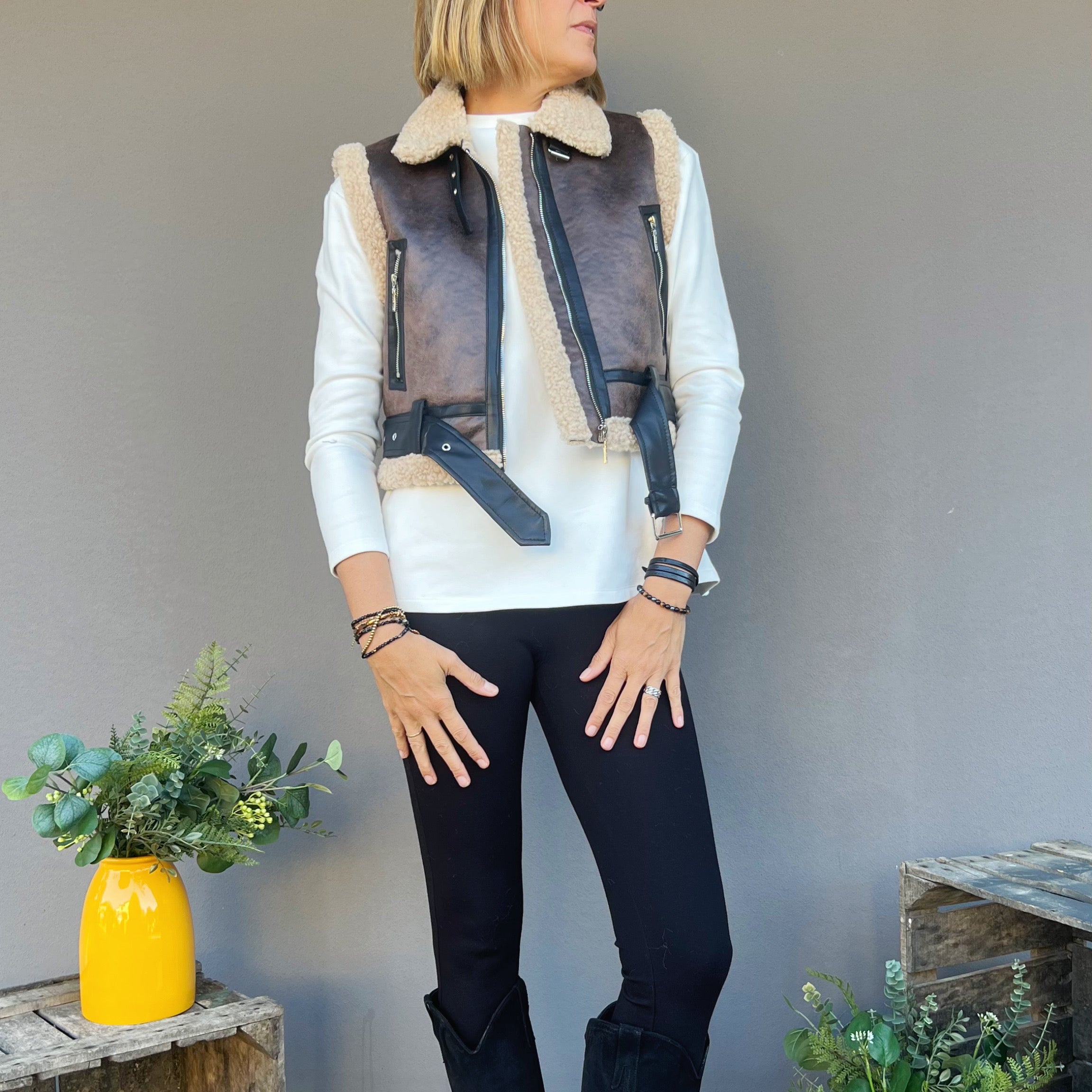 GOA GOA - GILET IBAZ  IN ECOPELLE CON PECORA INTERNA BROWN