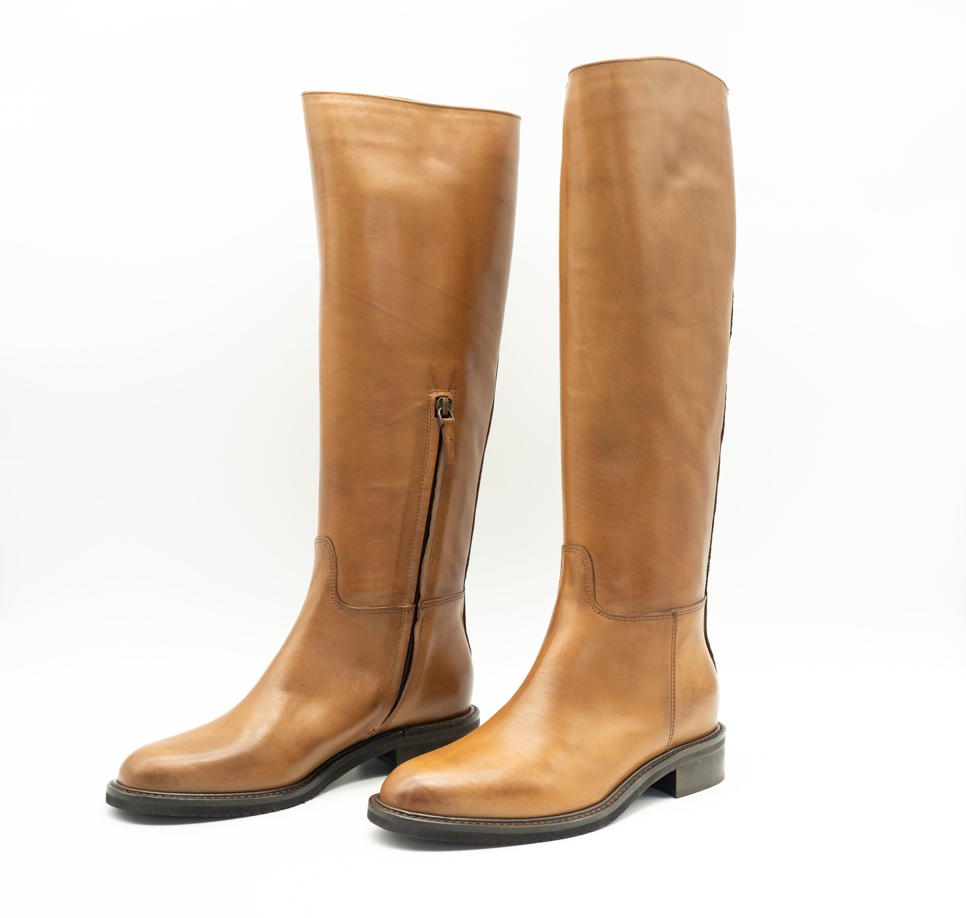 JULIE DEE - CAVALLERIZZO CUOIO